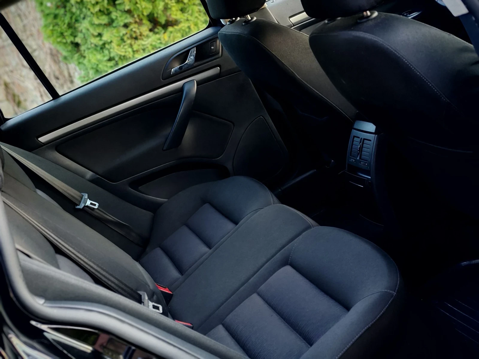 Skoda Octavia 2.0TDI(140)* 6-СКОРОСТИ* ANDROID* , снимка 14 - Автомобили и джипове - 53977532