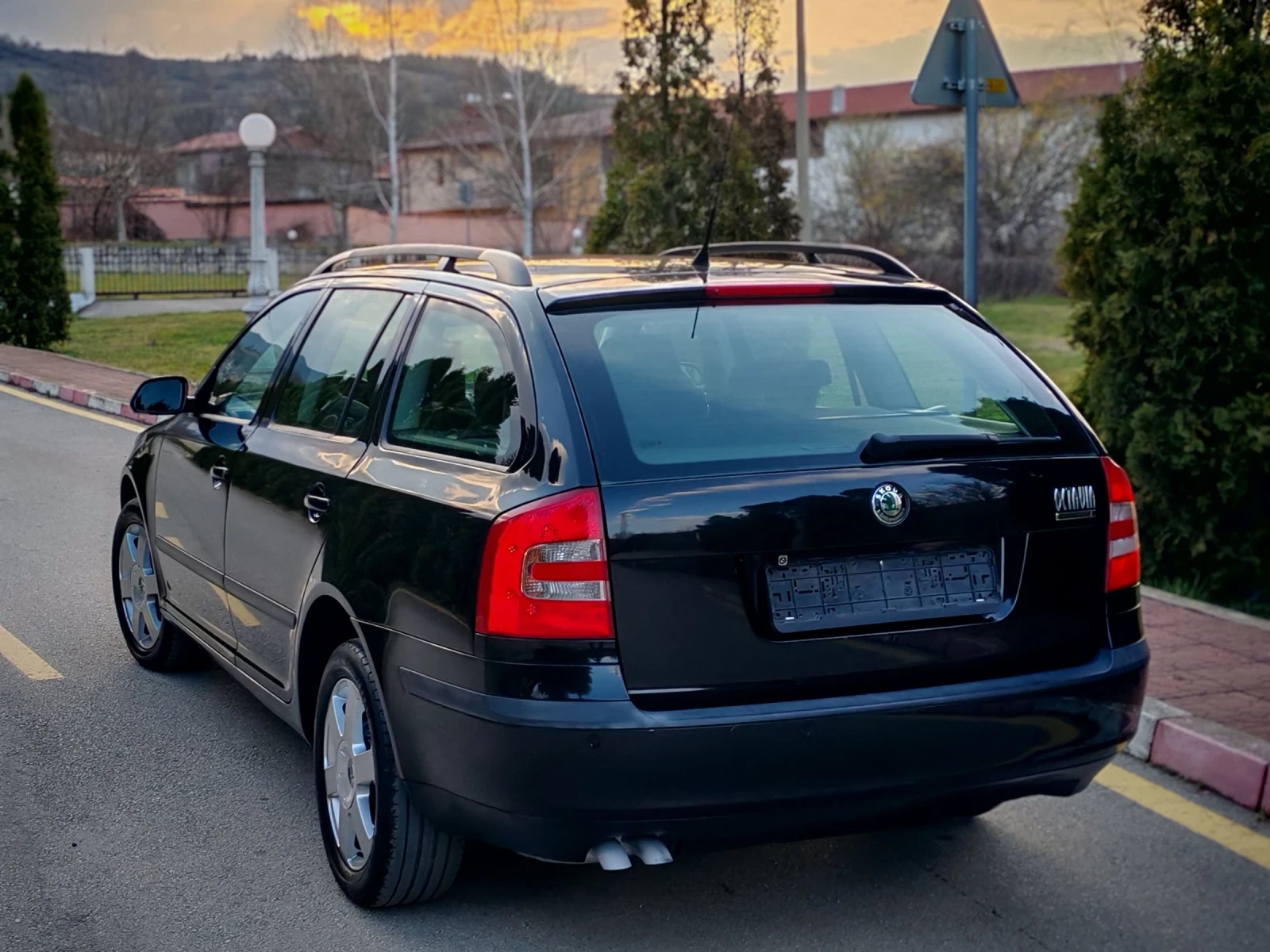 Skoda Octavia 2.0TDI(140)* 6-СКОРОСТИ* ANDROID* , снимка 5 - Автомобили и джипове - 53977532