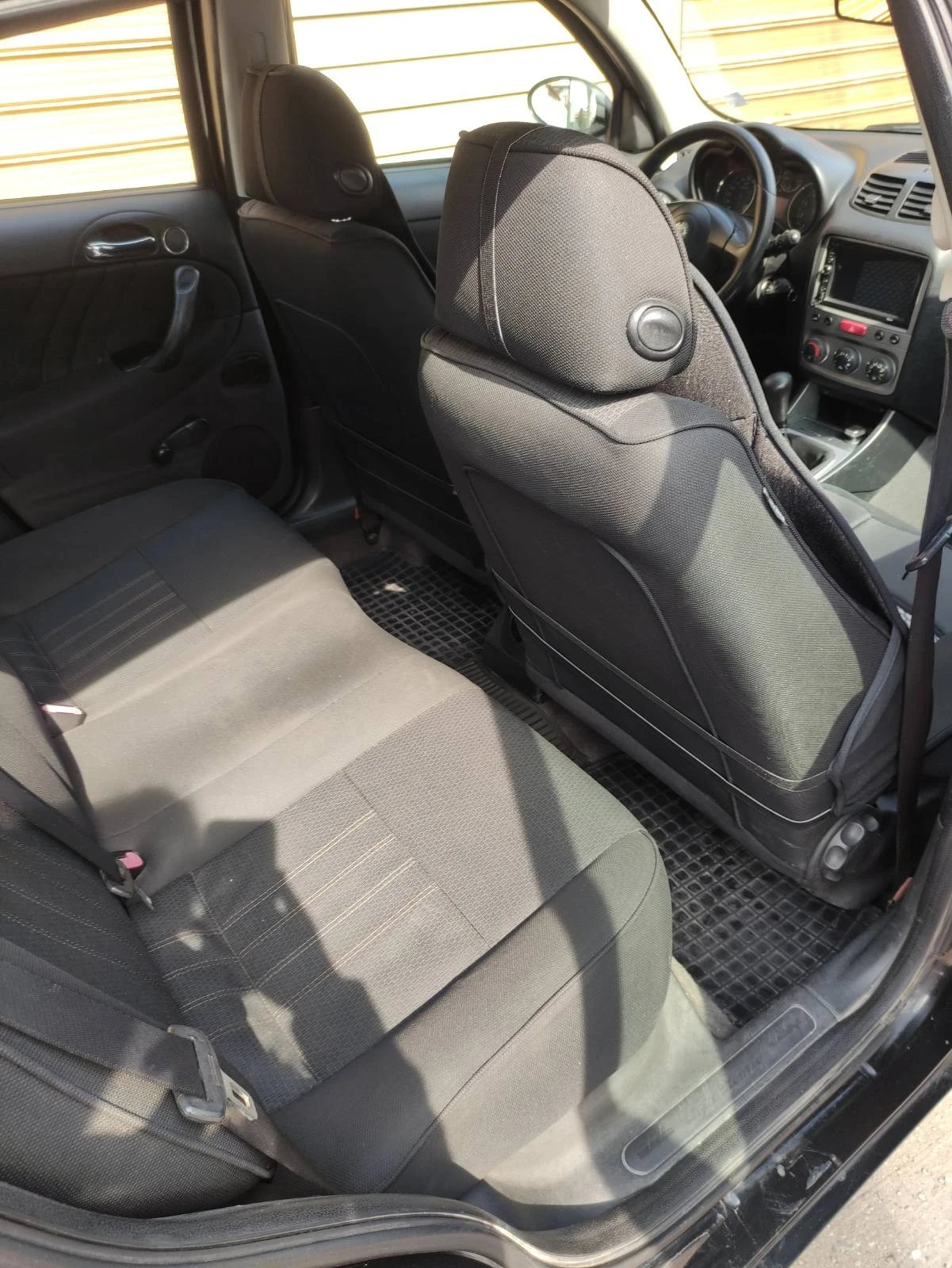 Alfa Romeo 147, снимка 7 - Автомобили и джипове - 54209374