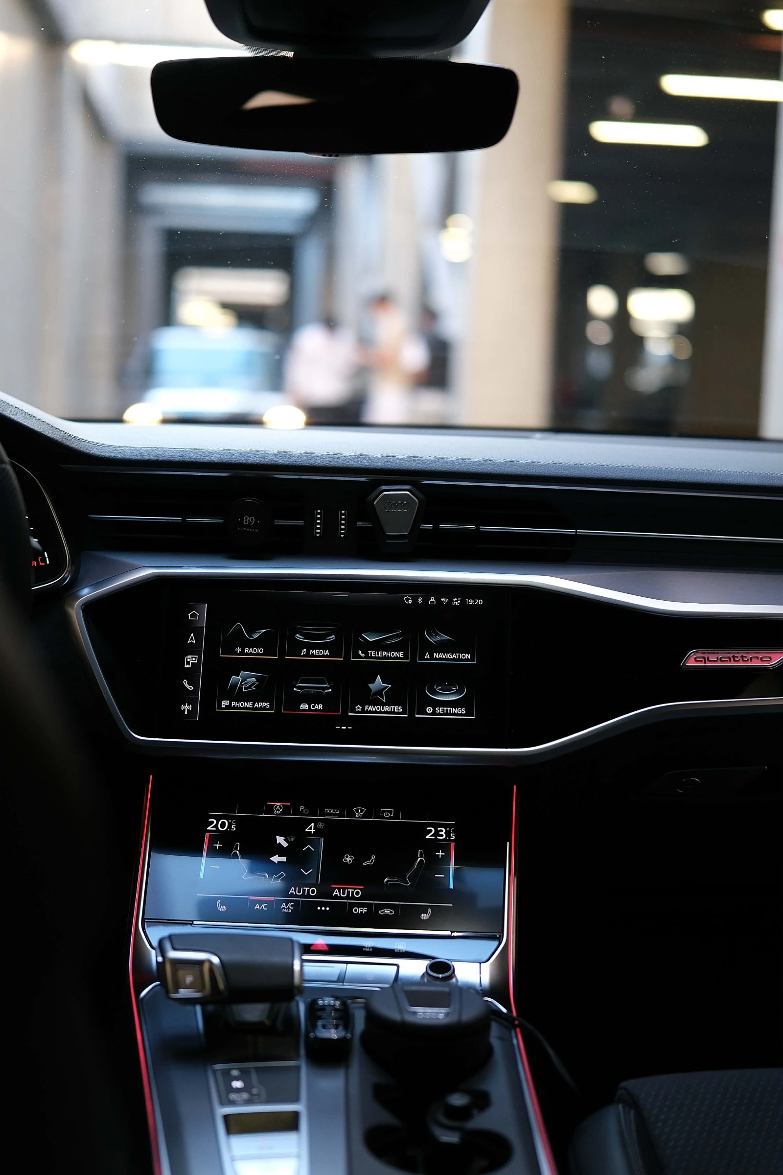 Audi A6 Facelift + 3xSline + Full Black Optics, снимка 7 - Автомобили и джипове - 54247801