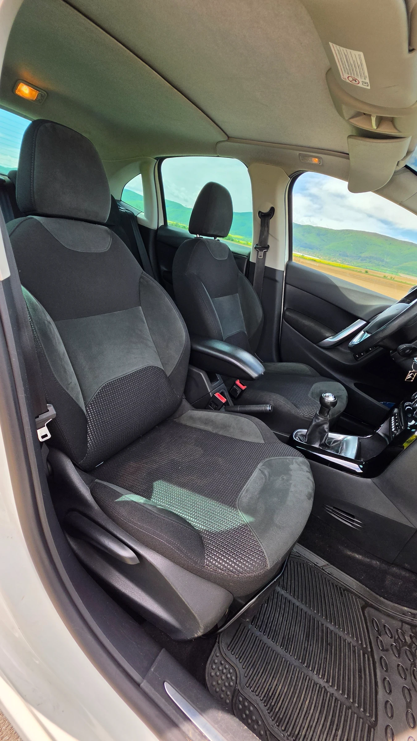 Citroen C3 1.6 Exclusive, снимка 11 - Автомобили и джипове - 54527272