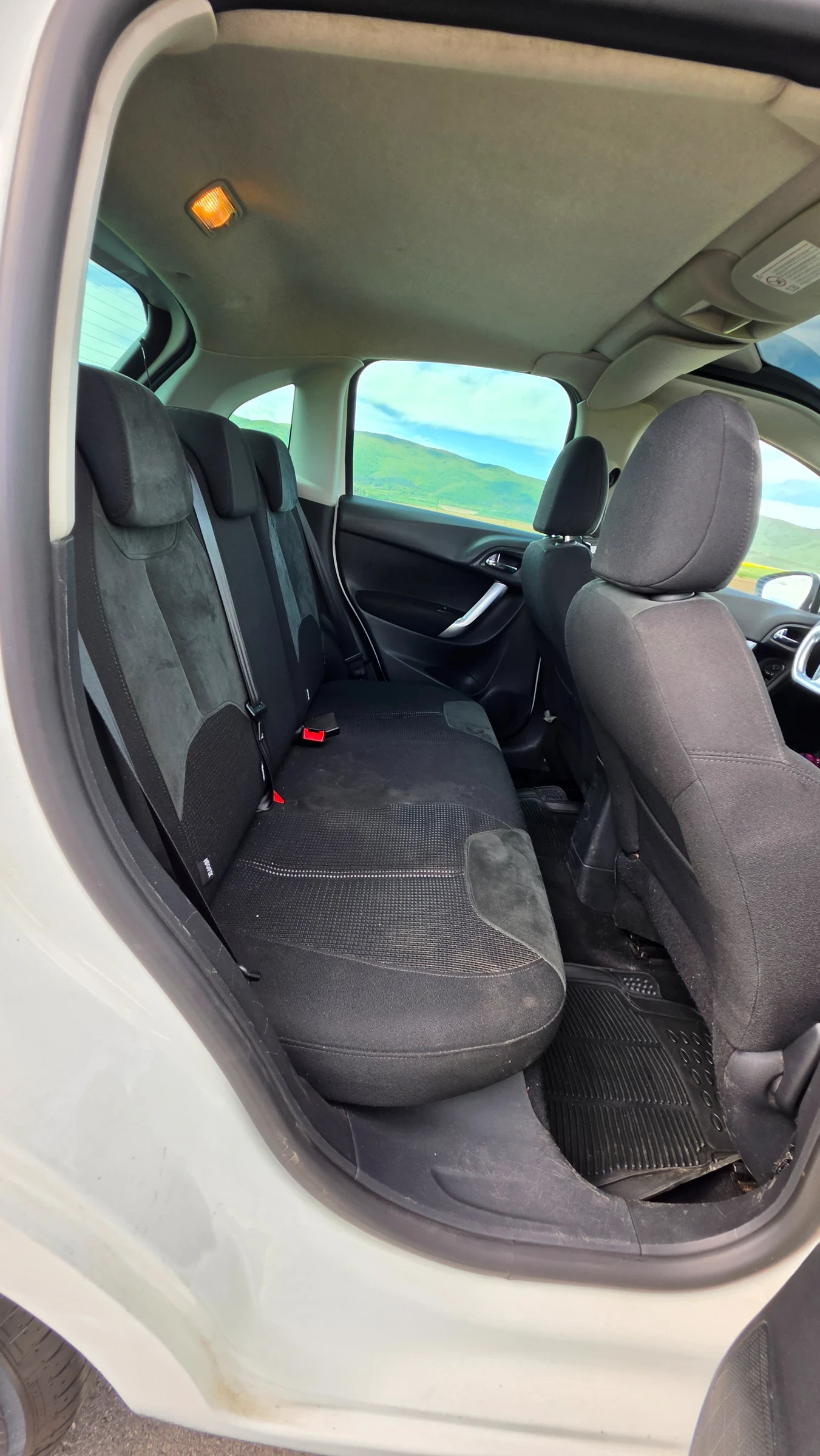 Citroen C3 1.6 Exclusive, снимка 12 - Автомобили и джипове - 54527272