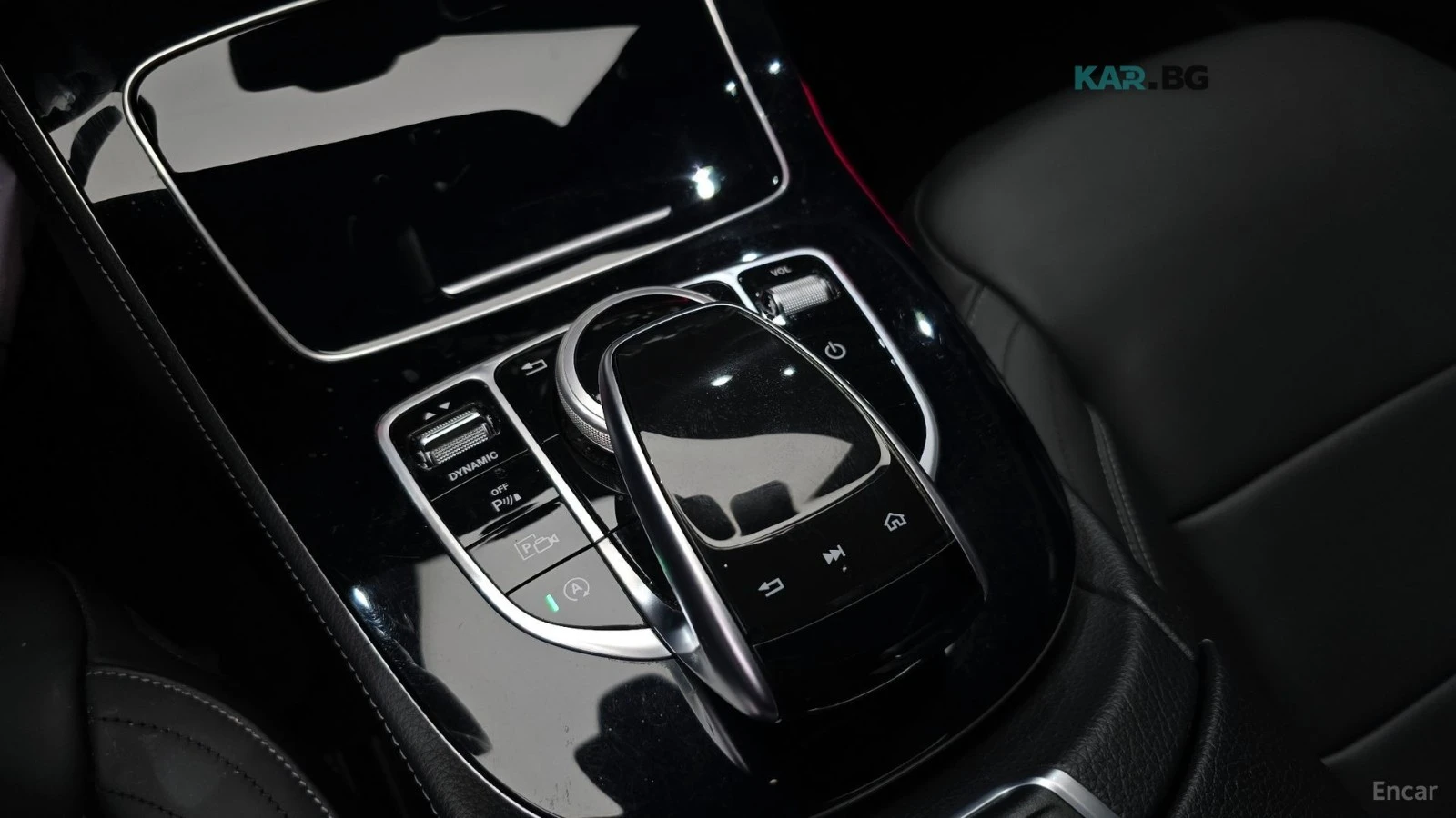 Mercedes-Benz E 220 4MATIC* AMG-LINE* MILD-HYBRID* DRIVE-ASSIST* FULL*, снимка 13 - Автомобили и джипове - 54783682