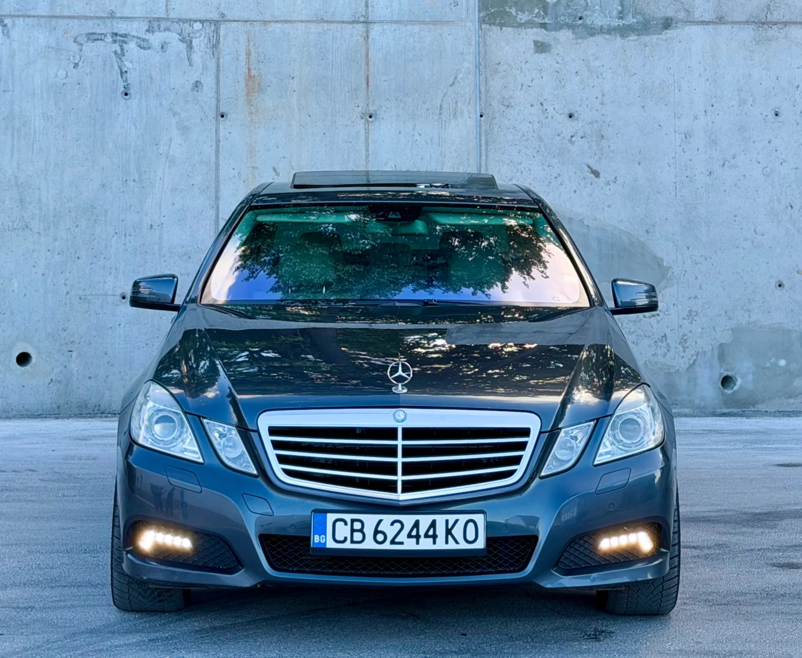 Mercedes-Benz E 350 3.5CDi~231hp~AVANTGARDE~ПОДГРЕВ/ОБДУХВАНЕ, снимка 2 - Автомобили и джипове - 54973725