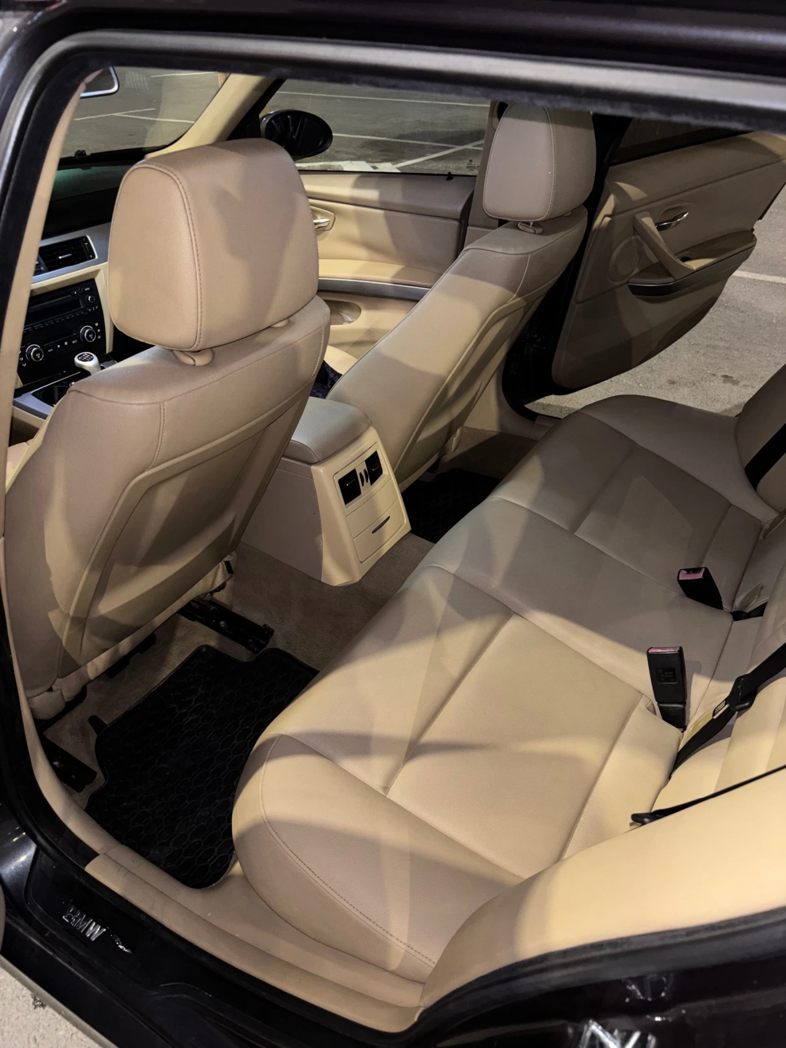 BMW 320, снимка 16 - Автомобили и джипове - 55003711
