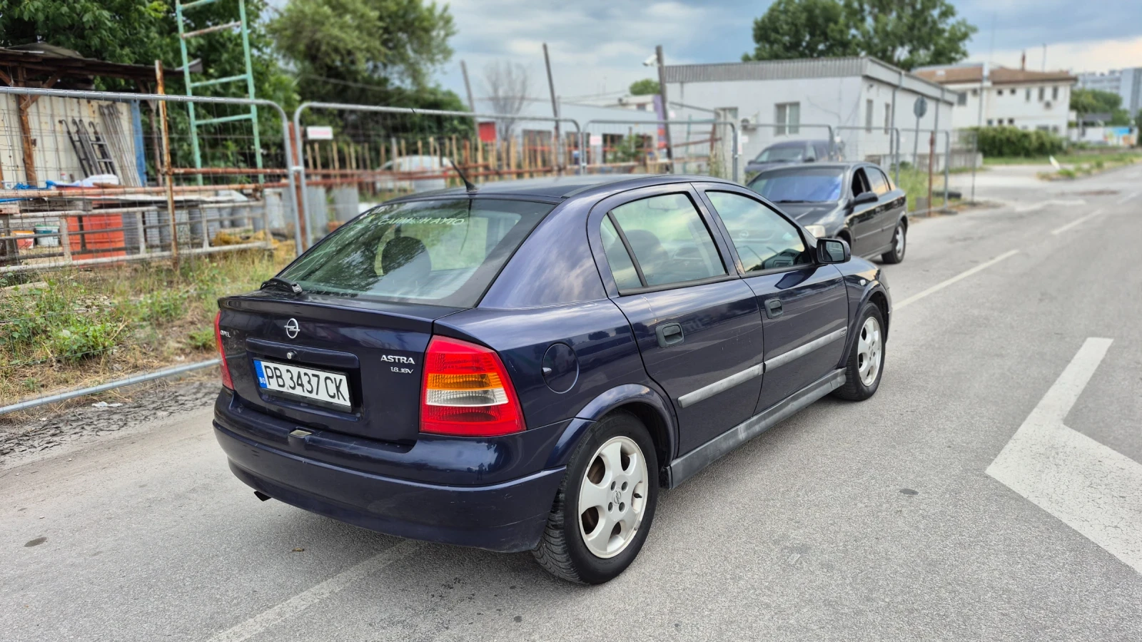 Opel Astra 1.6 Газ/Клима 101, снимка 3 - Автомобили и джипове - 55030854