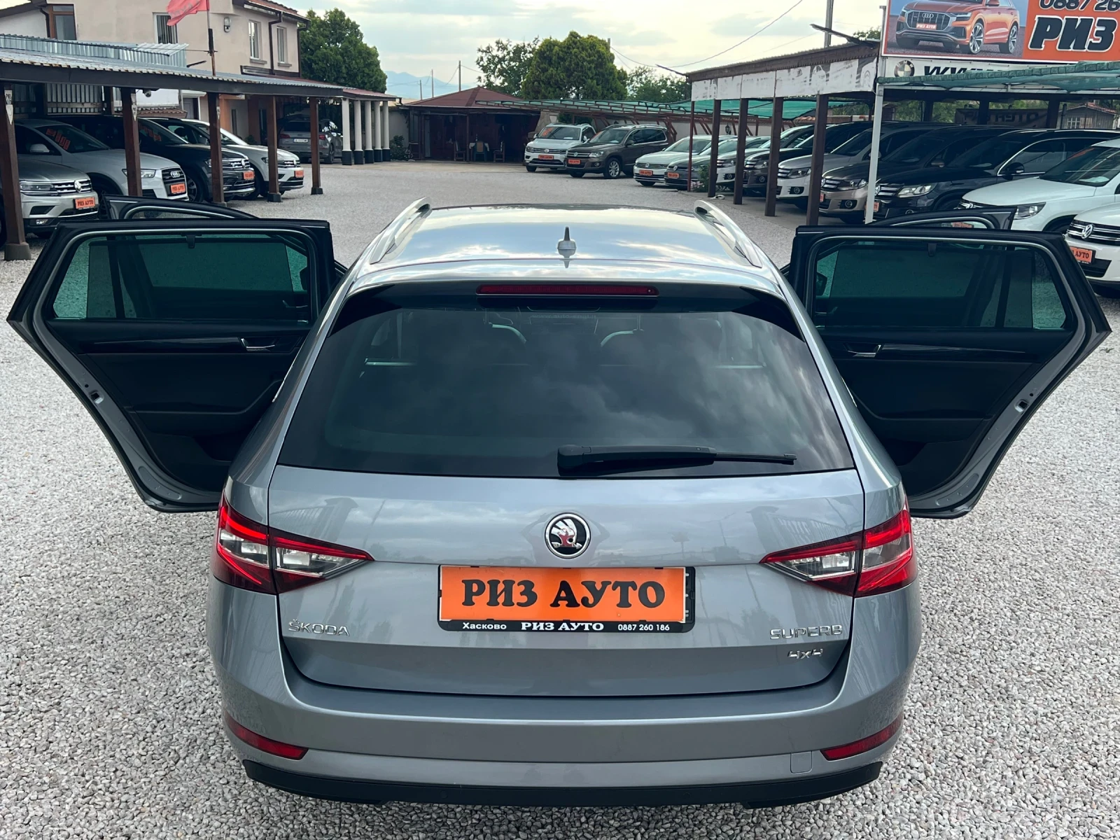 Skoda Superb 2.0TDI* LAURIN&KLEMENT* 190ks* AUT* FULL* 4x4* LIZ, снимка 5 - Автомобили и джипове - 55430934