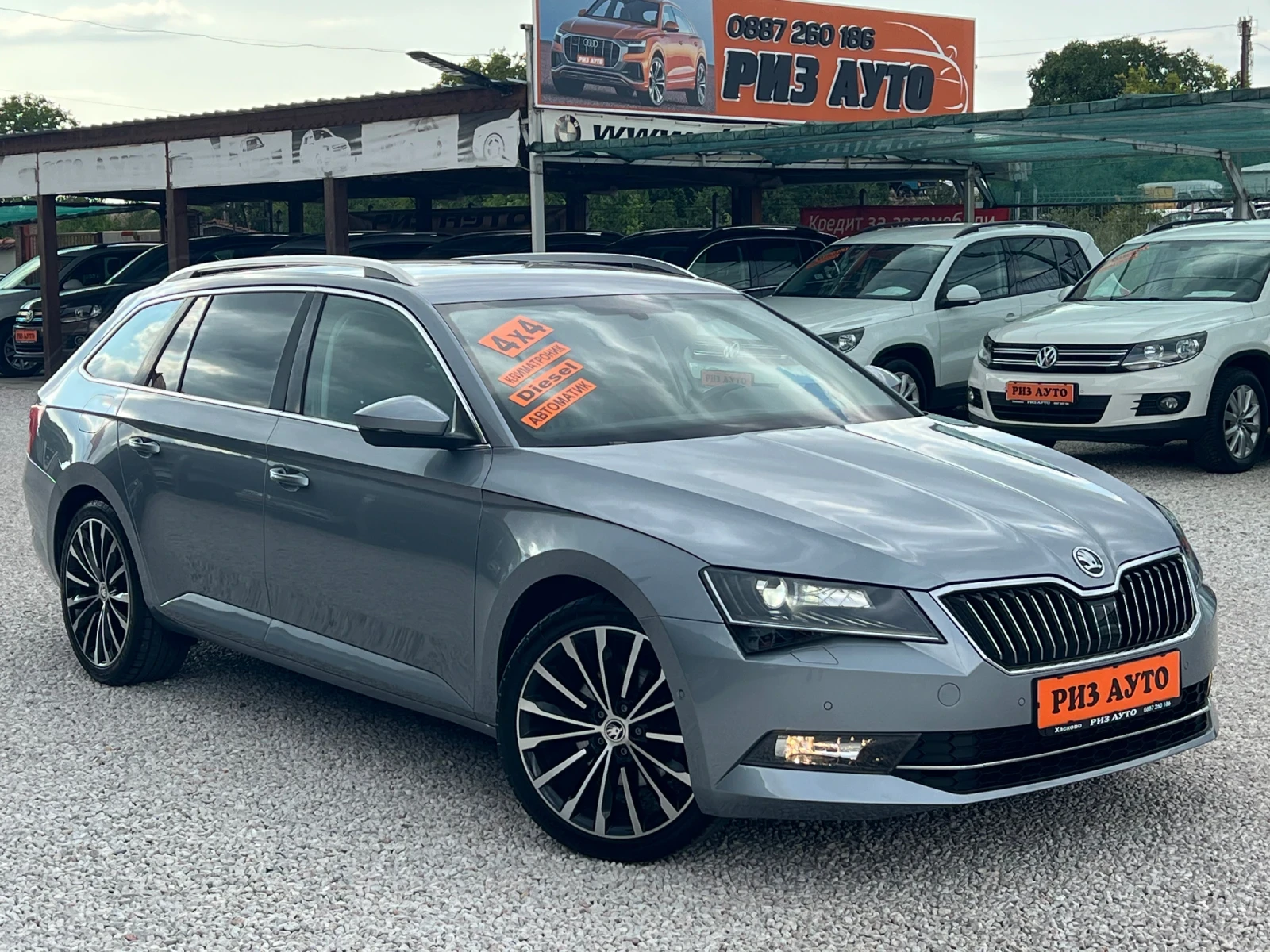 Skoda Superb 2.0TDI* LAURIN&KLEMENT* 190ks* AUT* FULL* 4x4* LIZ, снимка 11 - Автомобили и джипове - 55430934