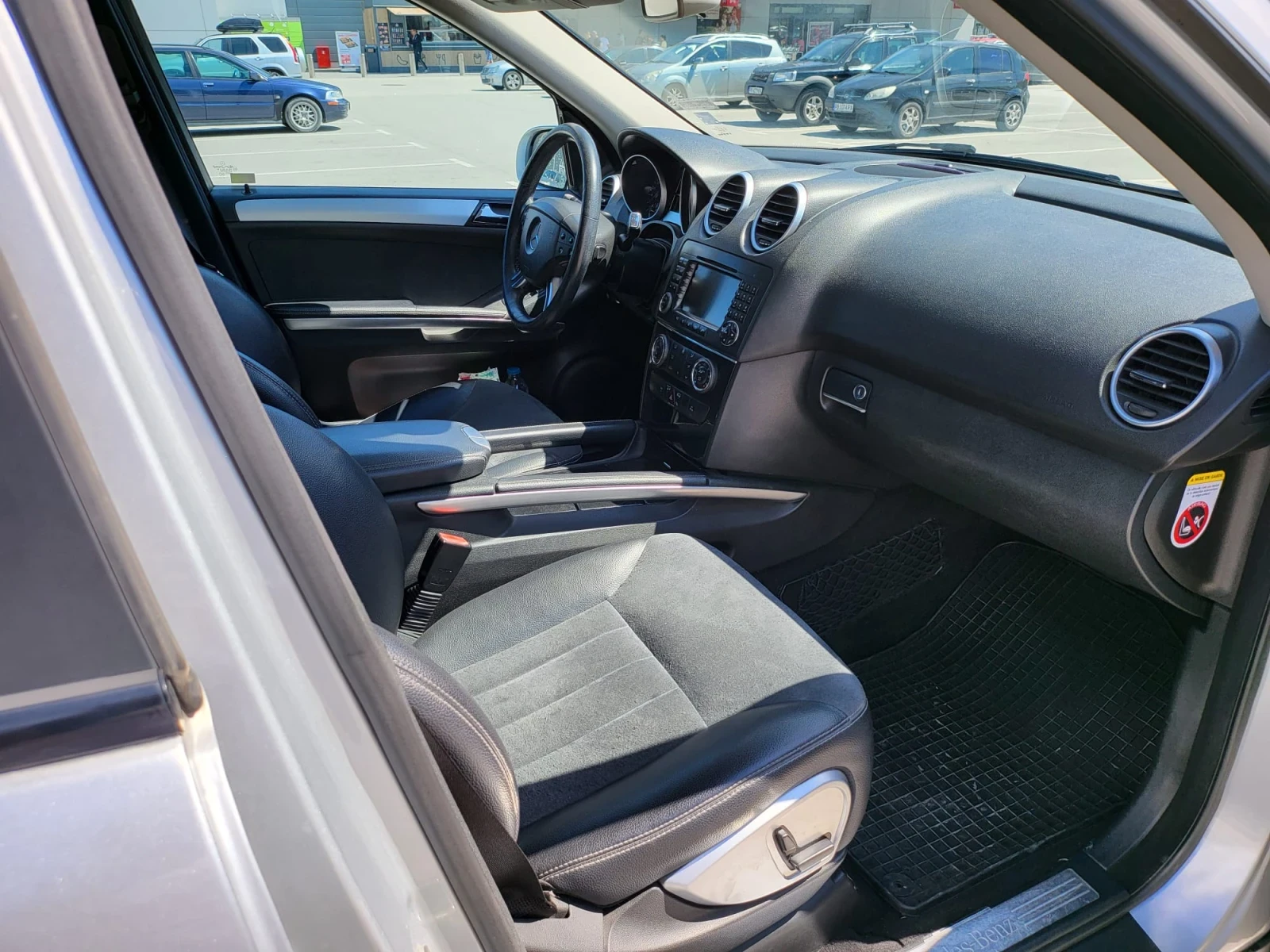 Mercedes-Benz 320, снимка 13 - Автомобили и джипове - 55598118