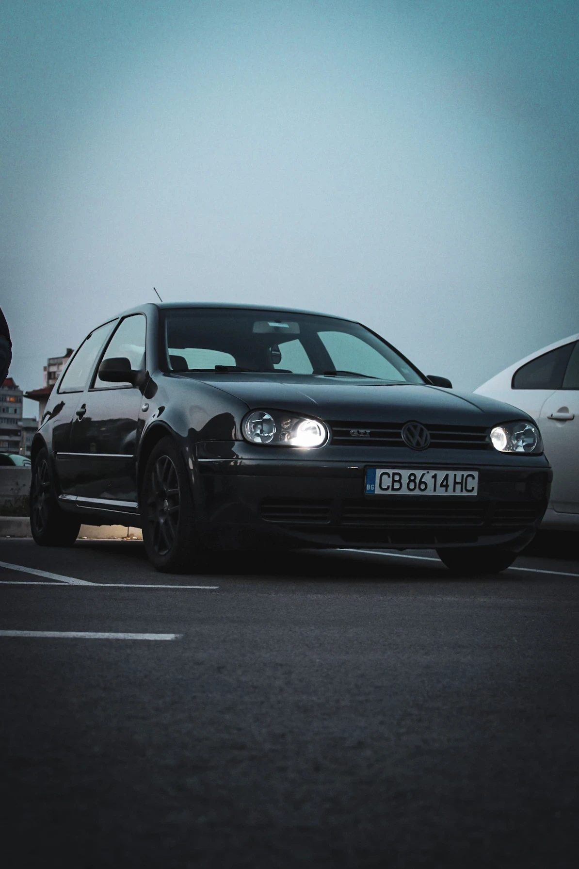 VW Golf 1.8T, снимка 3 - Автомобили и джипове - 55608946