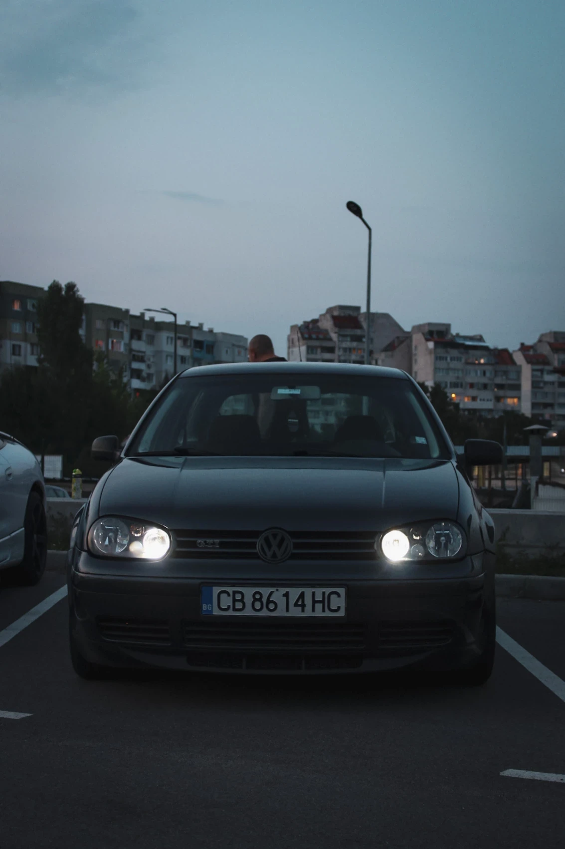 VW Golf 1.8T, снимка 2 - Автомобили и джипове - 55608946