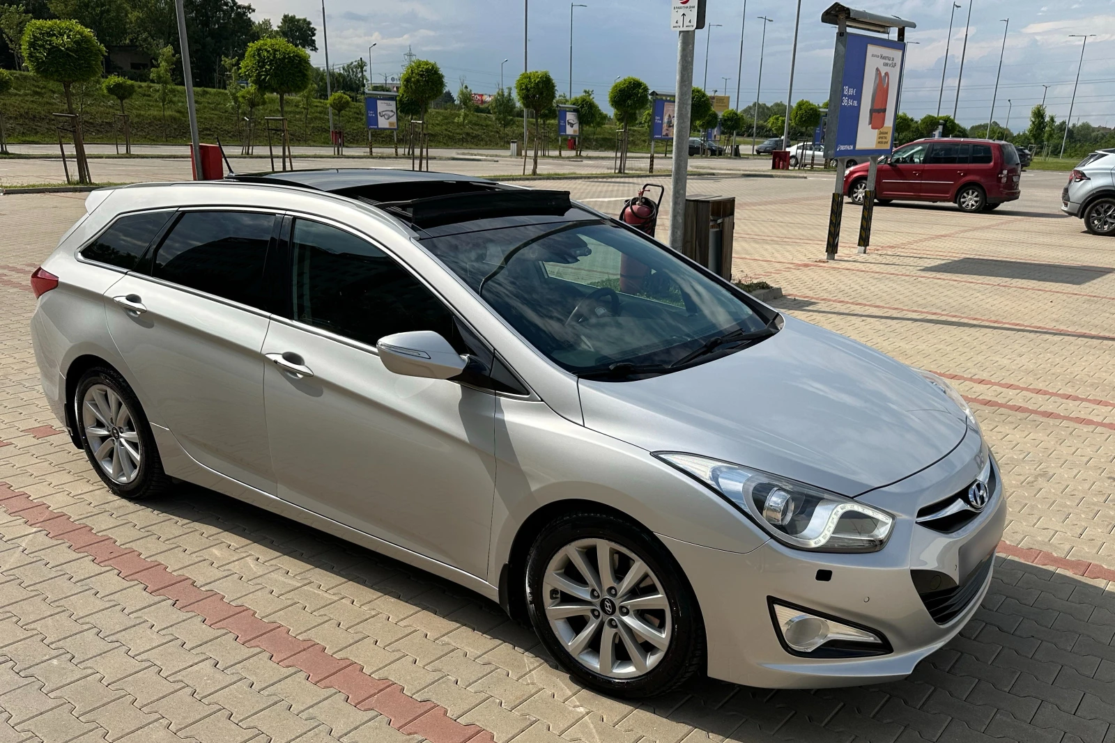 Hyundai I40 1.7TRDi Premium+ , снимка 3 - Автомобили и джипове - 55651451