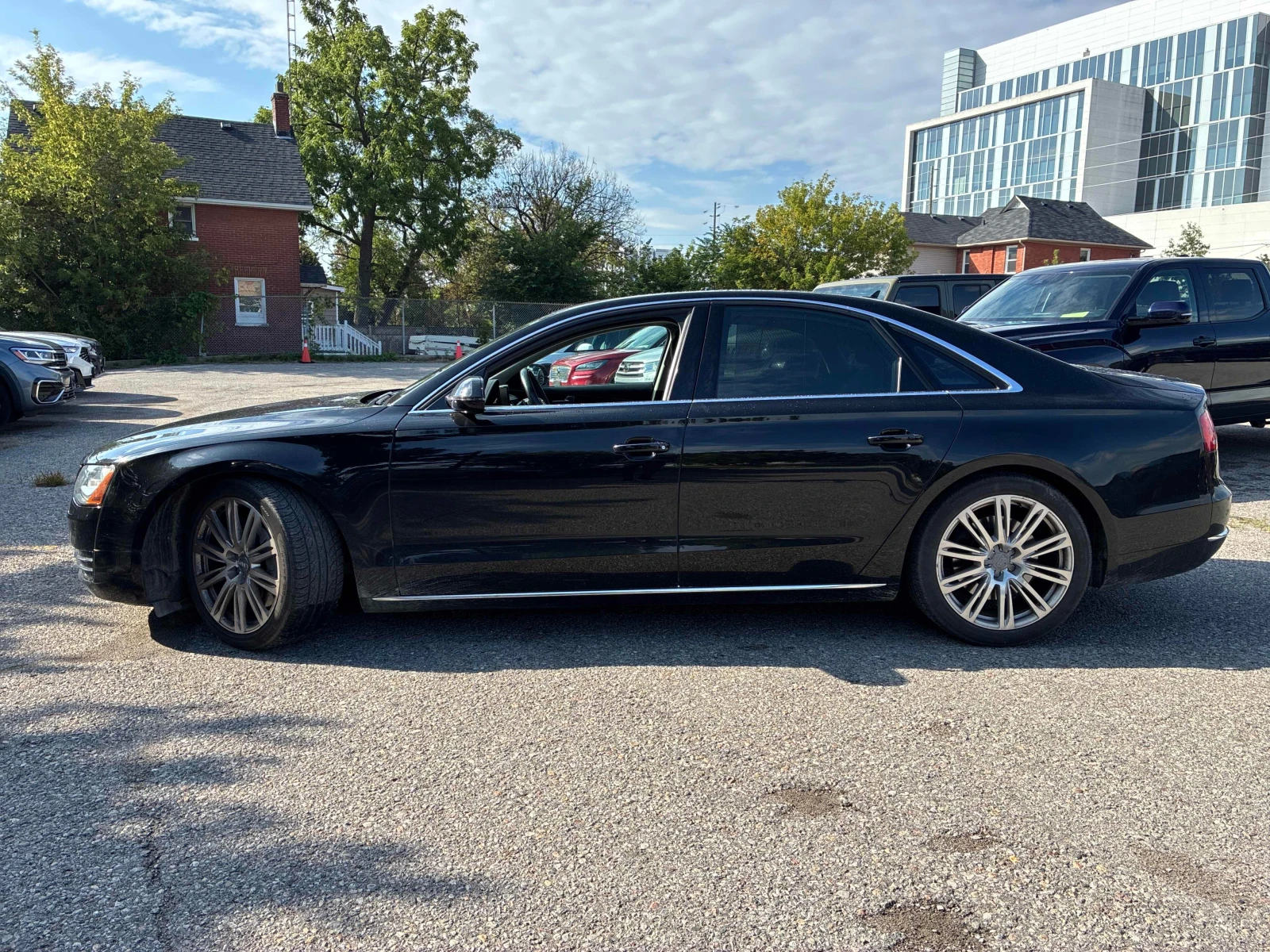 Audi A8 * Premium * CARFAX * БЕЗ ПЪРВОНАЧАЛНА ВНОСКА, снимка 15 - Автомобили и джипове - 55842357
