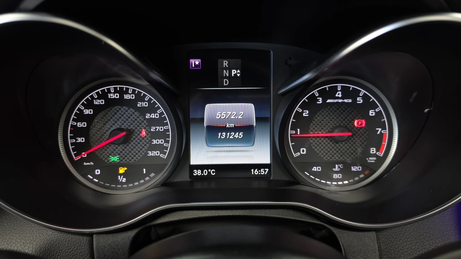 Mercedes-Benz C 63 AMG BLIND SPOT* HUD* 360* ЕЛ. БАГАЖНИК* КРАЙНА ЦЕНА, снимка 8 - Автомобили и джипове - 55963593