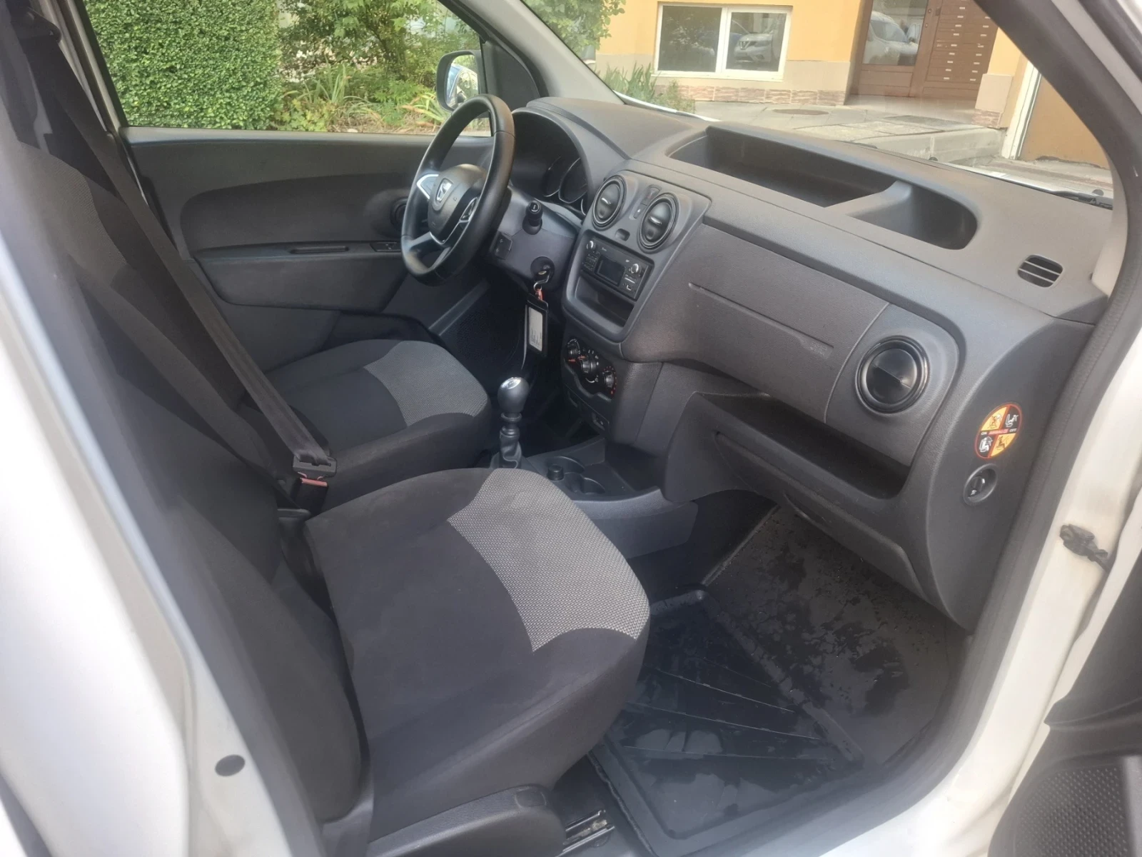 Dacia Dokker 1, 5 dci, снимка 10 - Автомобили и джипове - 55980262