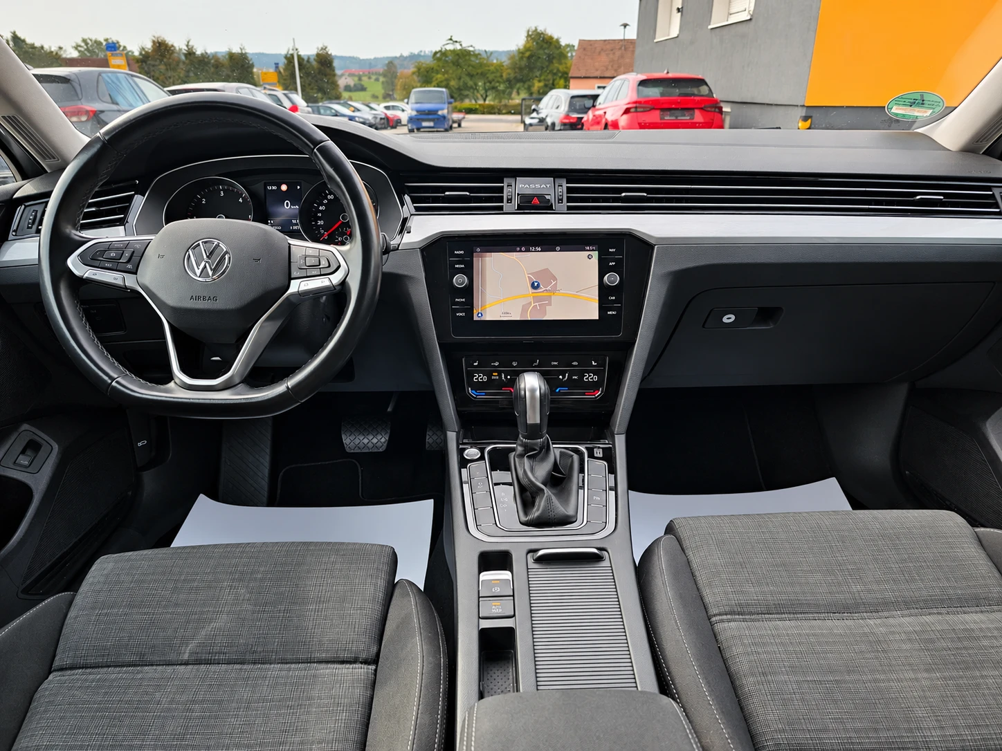 VW Passat Business, снимка 10 - Автомобили и джипове - 56356602
