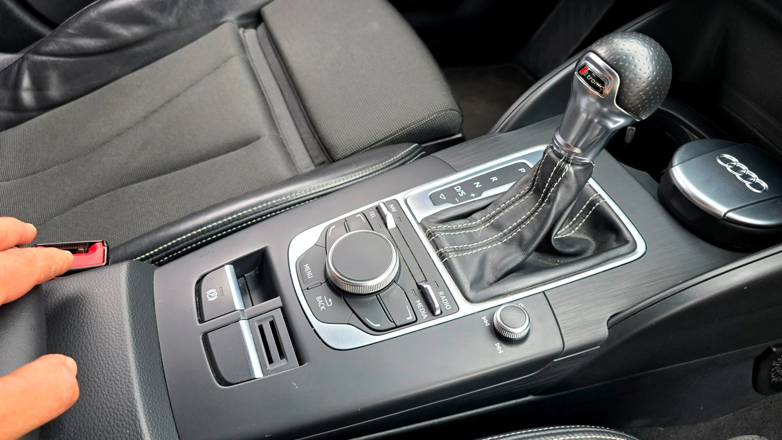 Audi A3 2.0 TDI 150кс, снимка 12 - Автомобили и джипове - 56477963