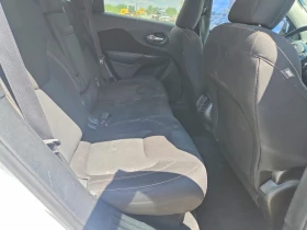 Jeep Cherokee 3.2l Latitude, снимка 11