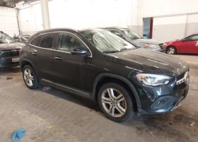 Mercedes-Benz GLA 250 4MATIC Дигитално табло* Кейлес* Крайна цена!