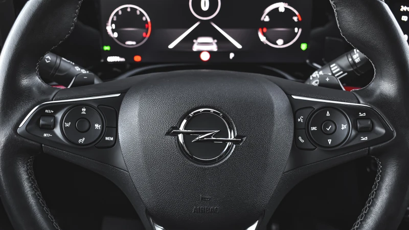 Opel Mokka 1.2 Turbo GS Line Automatic, снимка 13 - Автомобили и джипове - 50821547