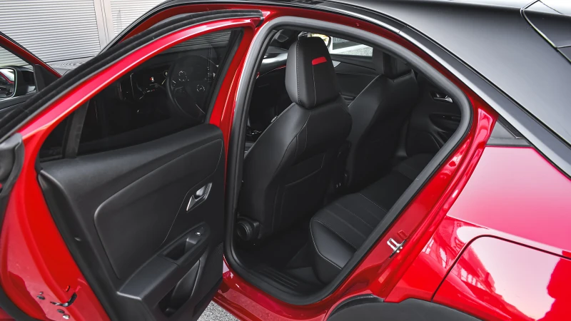 Opel Mokka 1.2 Turbo GS Line Automatic, снимка 9 - Автомобили и джипове - 50821547