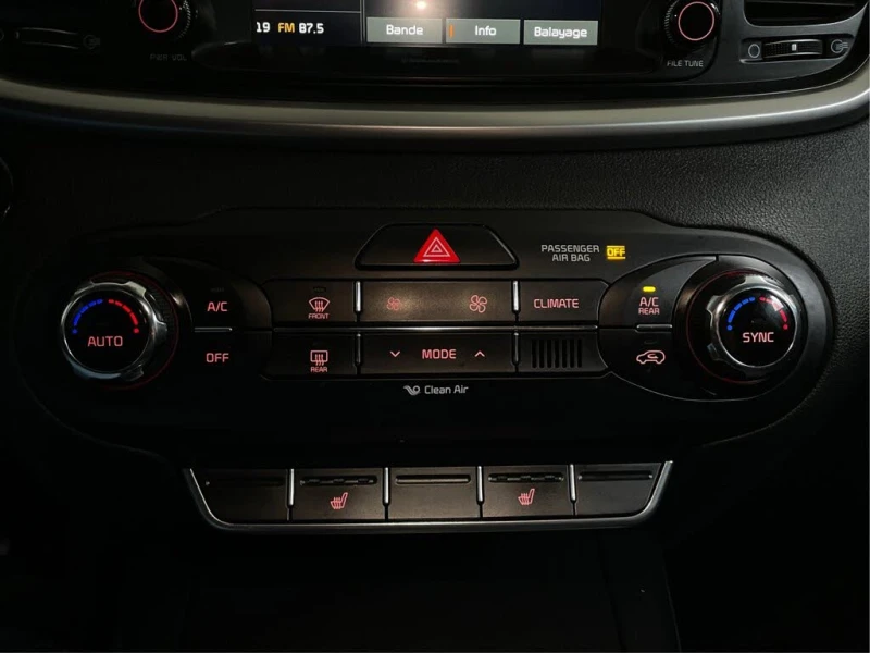 Kia Sorento LX V6 AWD* АвтоКредит* (ЦЕНА ДО БГ), снимка 13 - Автомобили и джипове - 53326759