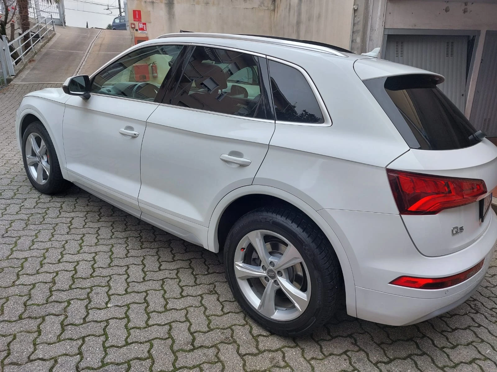 Audi Q5 2.0 TDI FY 190hp Quattro - изображение 5