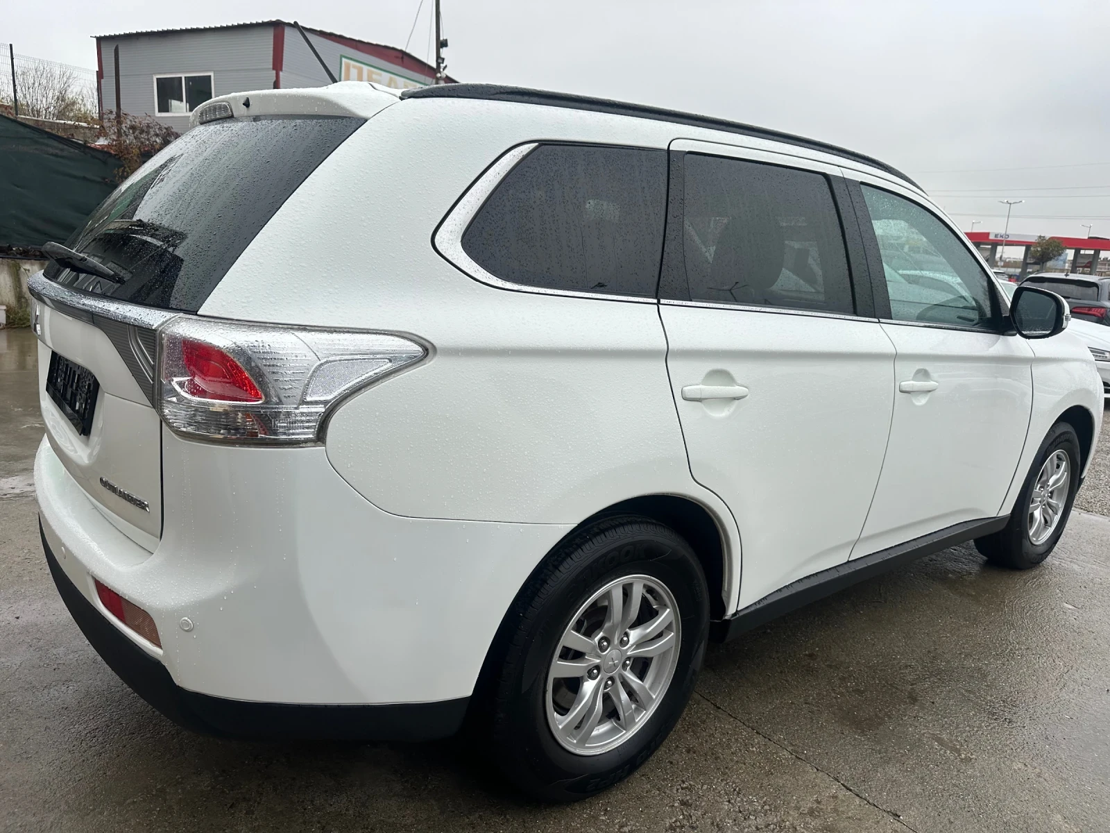 Mitsubishi Outlander 2.0i LPG BRC ПРРФЕКТНА - изображение 5