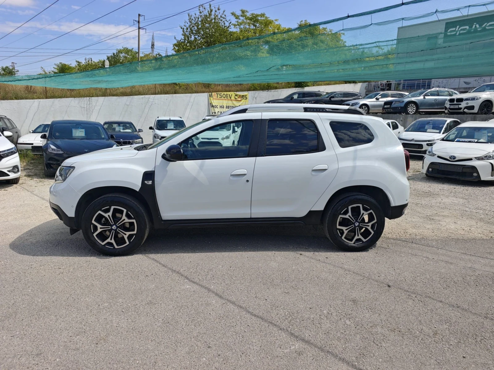 Dacia Duster 1.0TCE* ГАЗ* ОТЛИЧЕН* ЕКСТРИ* KEYLESS* ТОП ЦЕНА*  - изображение 2