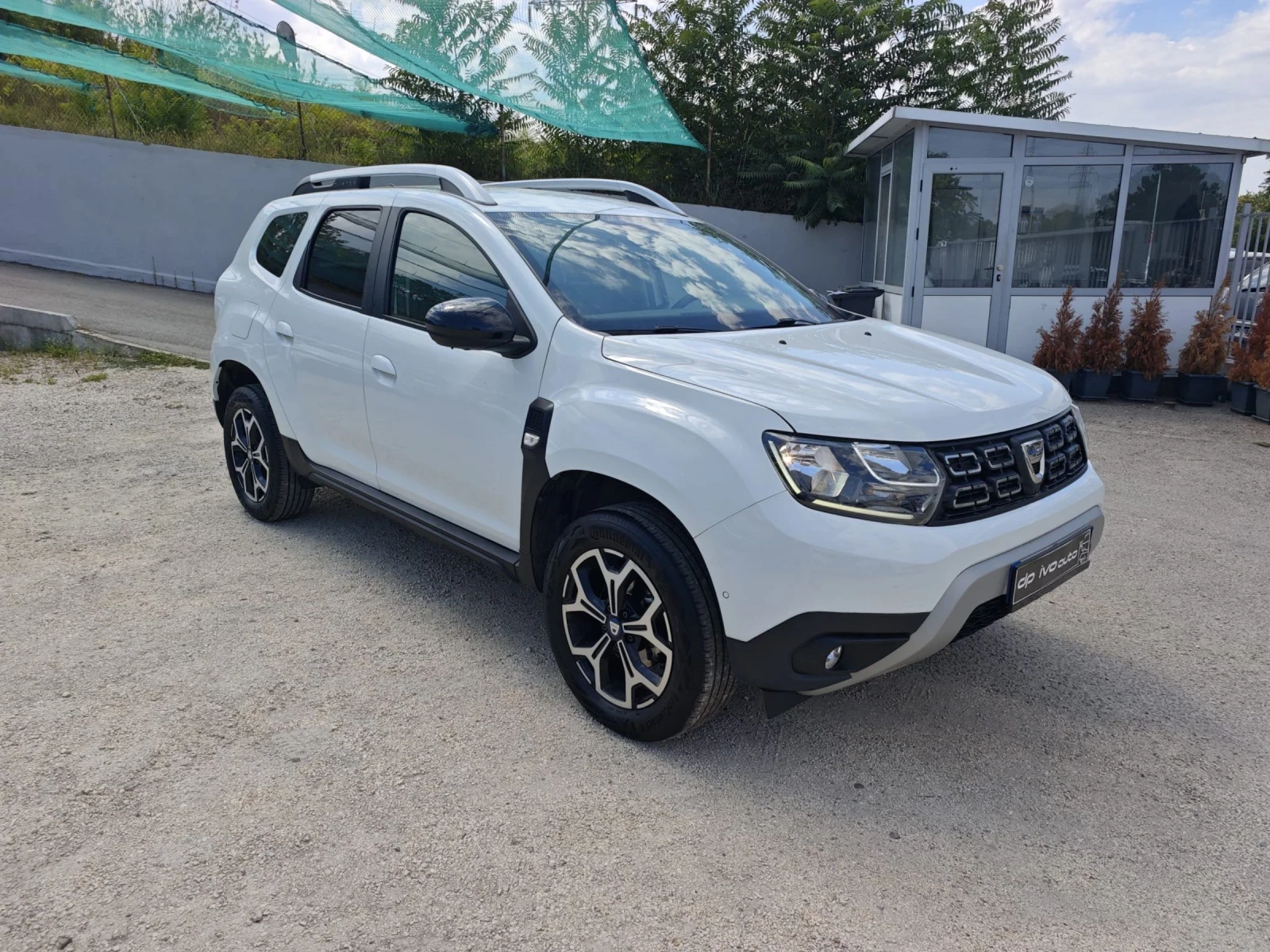 Dacia Duster 1.0TCE* ГАЗ* ОТЛИЧЕН* ЕКСТРИ* KEYLESS* ТОП ЦЕНА*  - изображение 7
