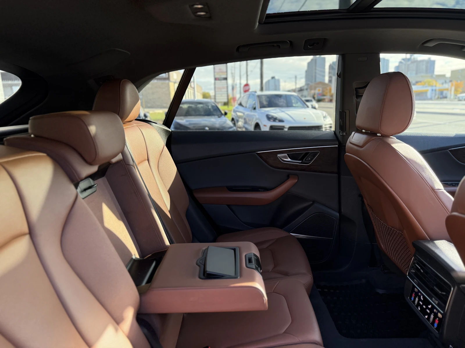 Audi Q8 PROGRESSIVE* S-LINE* BLACK OPTIC* 360* PANO* BANG& | Mobile.bg   16