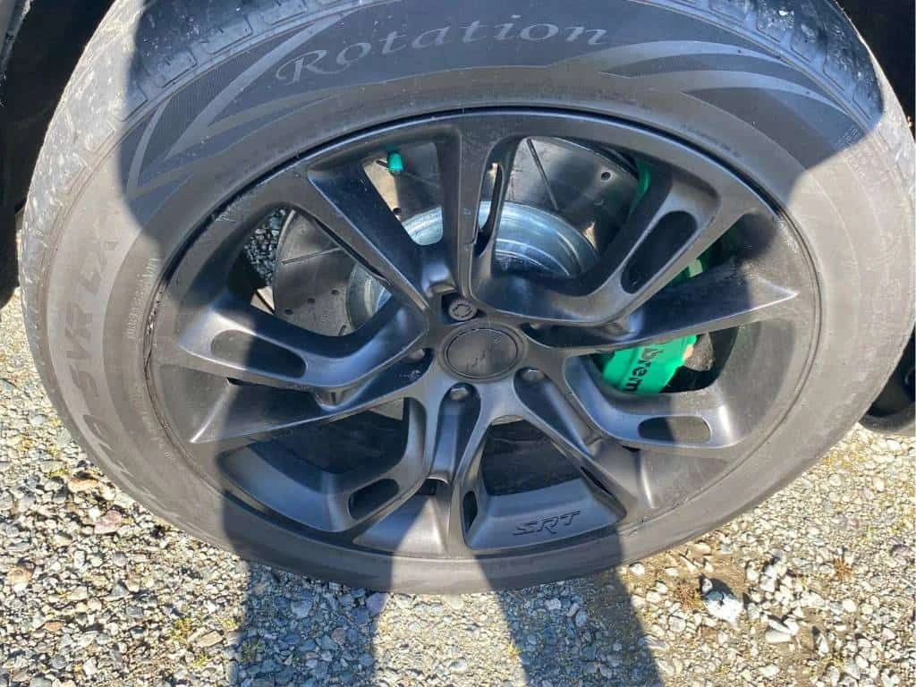 Jeep Grand cherokee  SRT /CAMERA/DISTRONIC/6, 4 V8 / Harman Kardon, снимка 12 - Автомобили и джипове - 53985648