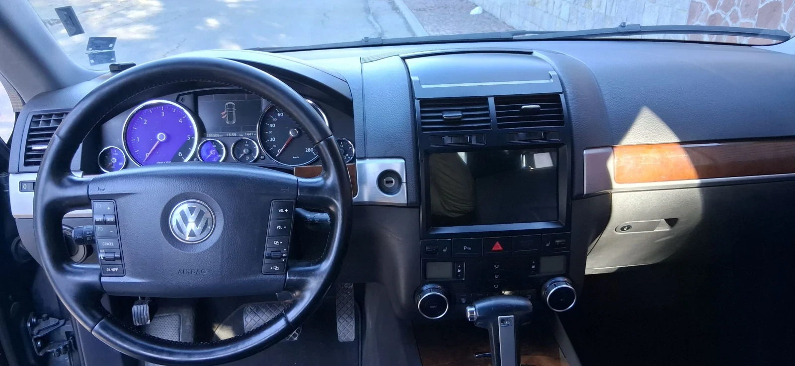 VW Touareg 3.0тди, снимка 6 - Автомобили и джипове - 54135431