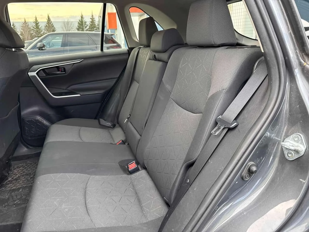 Toyota Rav4 * Hybrid LE * CARFAX * ПОДГРЕВИ * КАМЕРА * , снимка 9 - Автомобили и джипове - 54243230