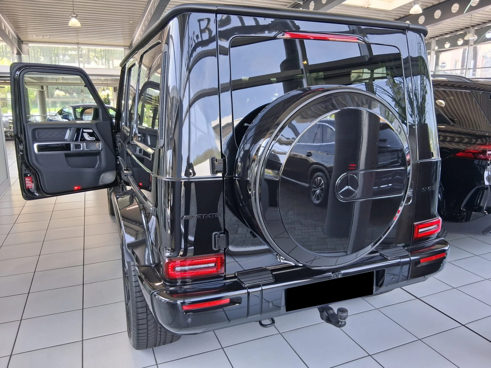 Mercedes-Benz G 63 AMG 4.0 V8 4x4, снимка 2 - Автомобили и джипове - 54326400