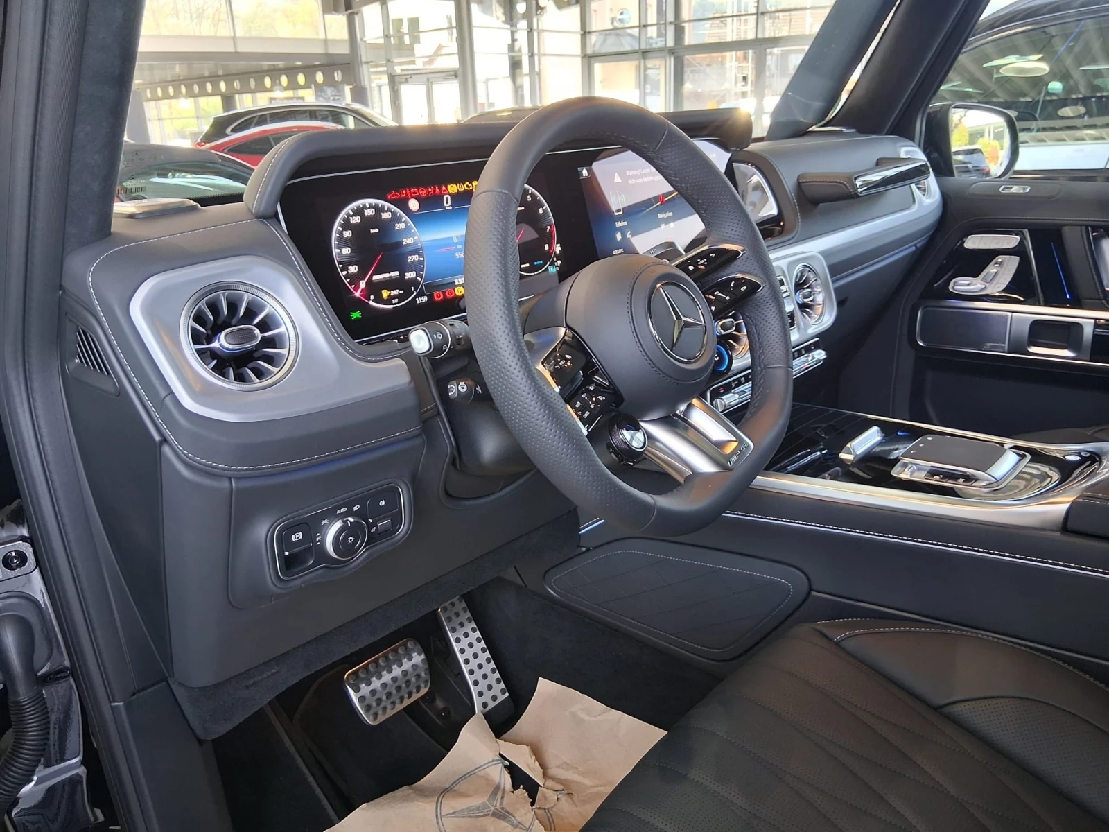 Mercedes-Benz G 63 AMG 4.0 V8 4x4, снимка 6 - Автомобили и джипове - 54326400