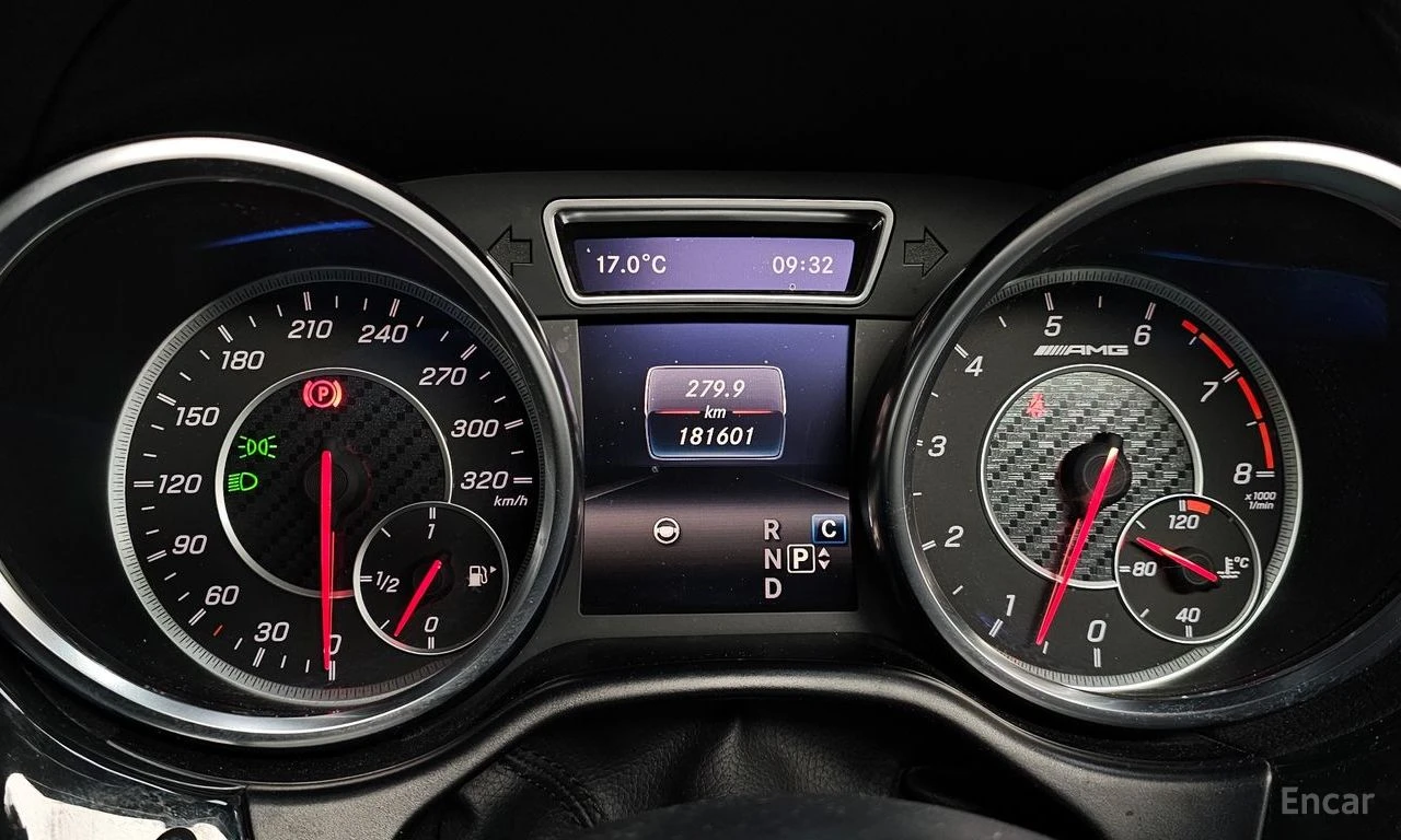 Mercedes-Benz GLE 63 AMG 360* ОБДУХ* TV* М.ТОЧКА* PANO, снимка 7 - Автомобили и джипове - 54458241