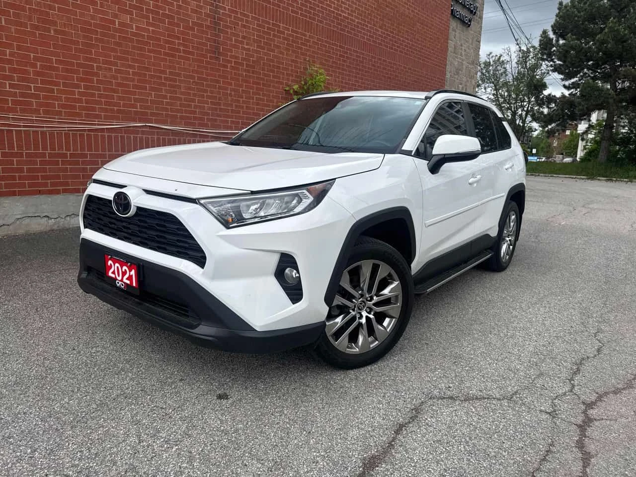 Toyota Rav4 | XLE | ПОДГРЕВ | CARFAX | ДВА КЛЮЧА | 