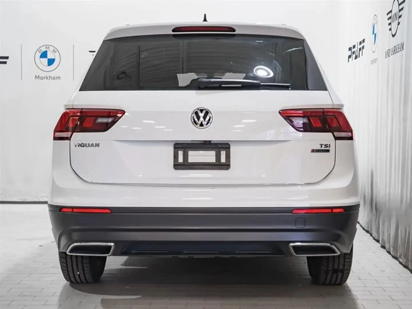VW Tiguan Comfortline * AвтоКредит * (ЦЕНА ДО БГ), снимка 5 - Автомобили и джипове - 54895516