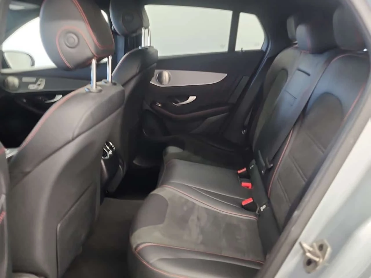 Mercedes-Benz GLC 300 /АЛКАНТАРА/ПАМЕТ/ПАНО/ЦЕНА ДО БЪЛГАРИЯ , снимка 12 - Автомобили и джипове - 55206718