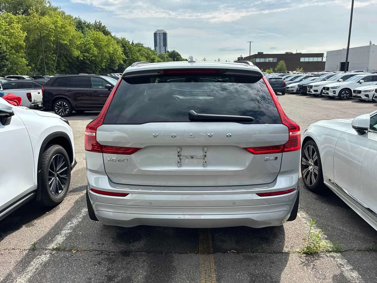 Volvo XC60 * B6 AWD Momentum * CARFAX * ОТ ПРЕДСТАВИТЕЛСТВО, снимка 4 - Автомобили и джипове - 55241256