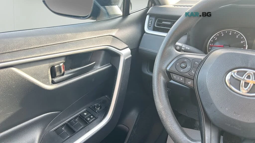 Toyota Rav4 LE AWD* AвтоКредит* (ЦЕНА ДО БГ), снимка 10 - Автомобили и джипове - 55246261