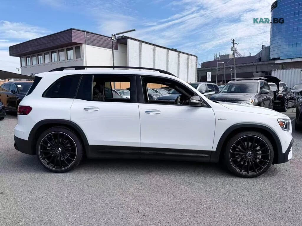 Mercedes-Benz GLB35AMG 4MATIC* DISTRONIC* BURMESTER* ПАНОРАМА* ПОДГРЕВ* , снимка 4 - Автомобили и джипове - 55318014