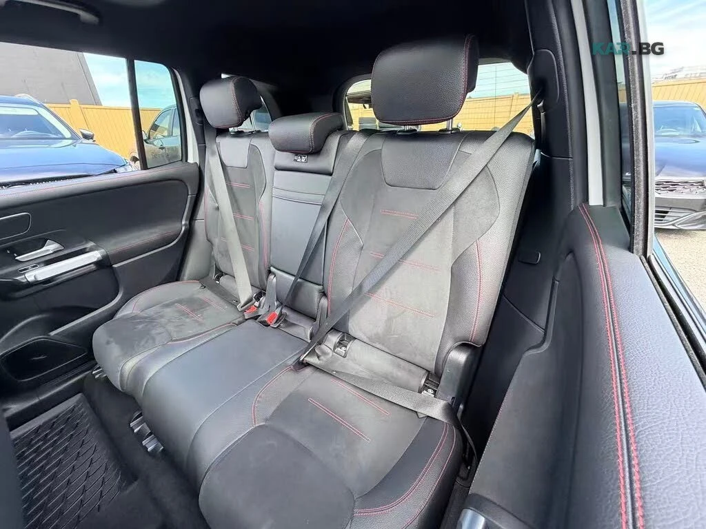 Mercedes-Benz GLB35AMG 4MATIC* DISTRONIC* BURMESTER* ПАНОРАМА* ПОДГРЕВ* , снимка 14 - Автомобили и джипове - 55318014