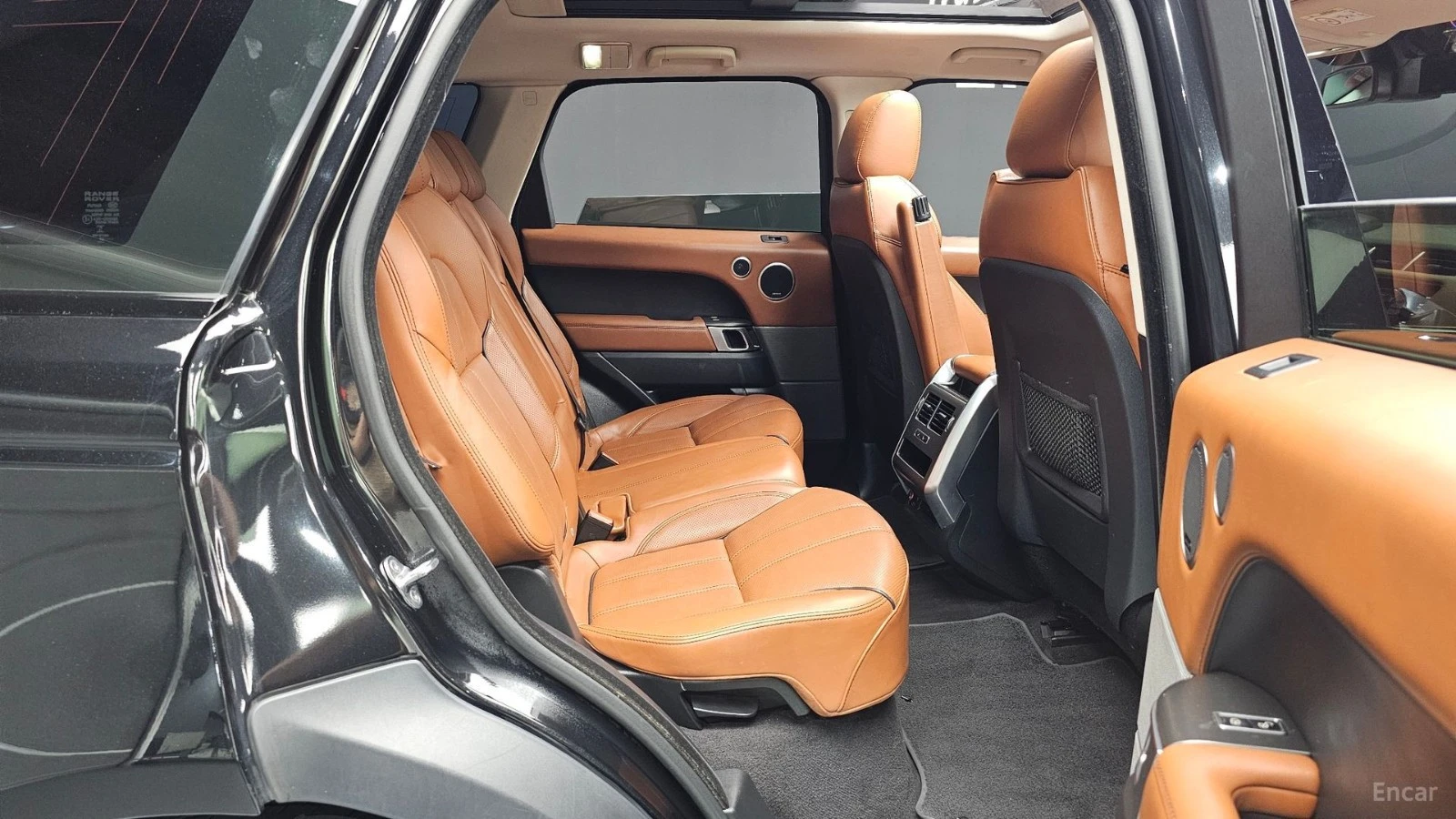 Land Rover Range Rover Sport 3.0 SC* HSE DYNAMIC* ПОДГРЕВ* ОБДУХВАНЕ* ПАНО* , снимка 10 - Автомобили и джипове - 55485301