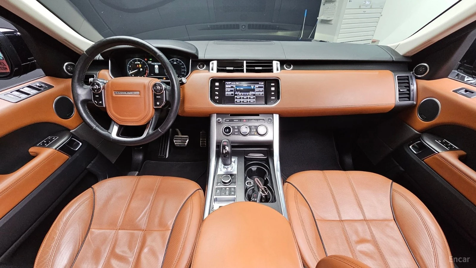 Land Rover Range Rover Sport 3.0 SC* HSE DYNAMIC* ПОДГРЕВ* ОБДУХВАНЕ* ПАНО* , снимка 6 - Автомобили и джипове - 55485301