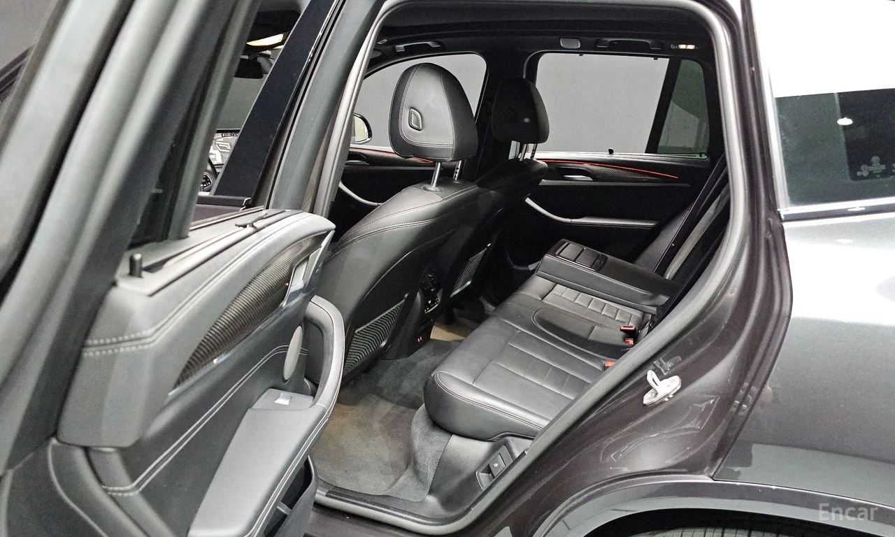 BMW X3 M40i* HARMAN* DISTRONIC* ОБДУХ* 360* КРАЙНА ЦЕНА, снимка 16 - Автомобили и джипове - 55534150
