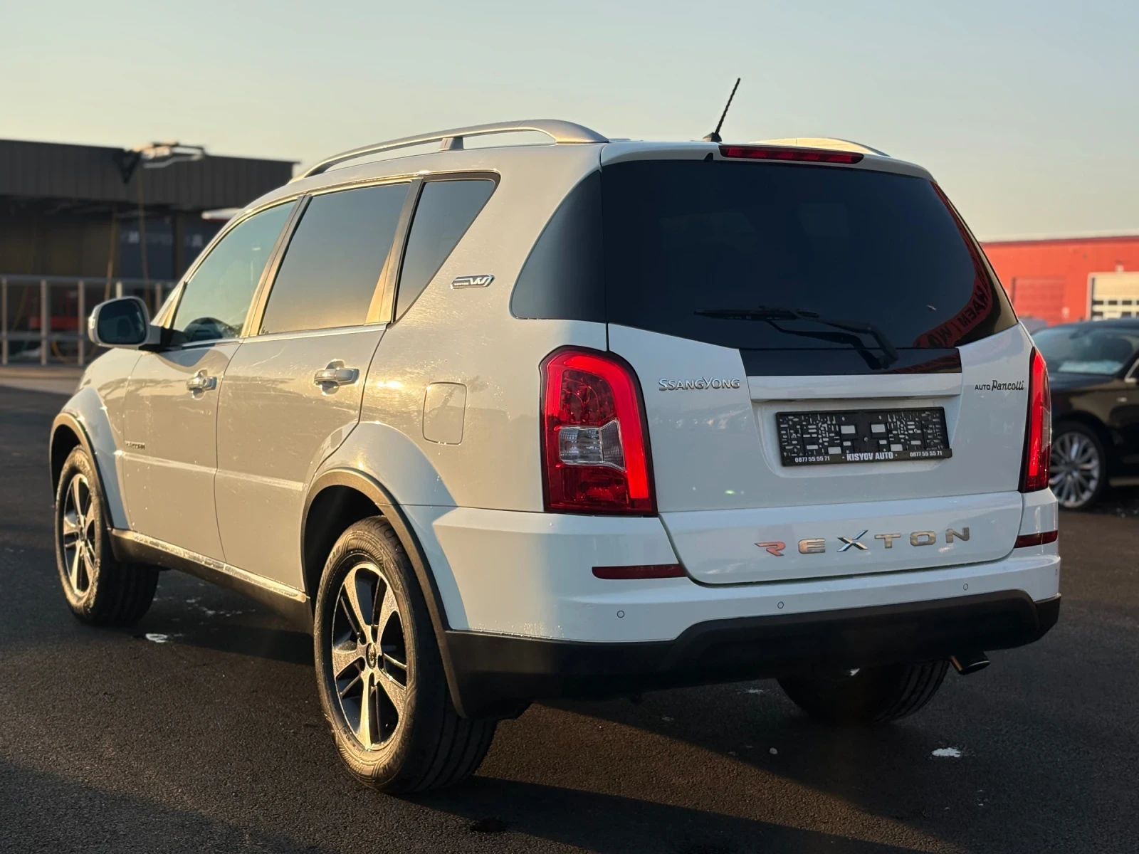 SsangYong Rexton 2.0D Facelift 4х4 БАВНИ ШАСИ Нови гуми EURO6B, снимка 4 - Автомобили и джипове - 55567710