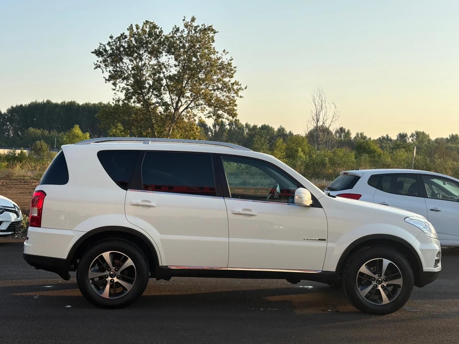 SsangYong Rexton 2.0D Facelift 4х4 БАВНИ ШАСИ Нови гуми EURO6B, снимка 7 - Автомобили и джипове - 55567710