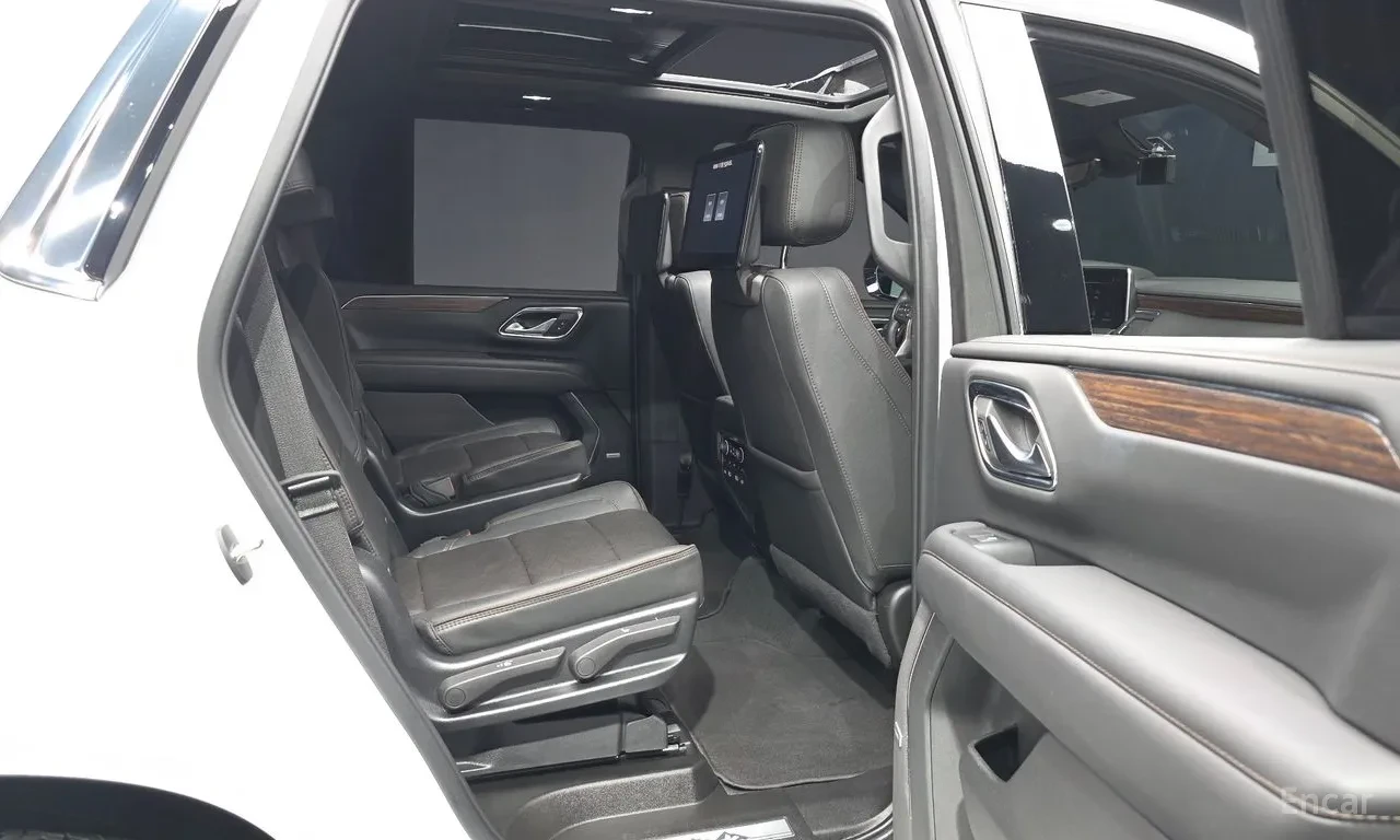 Chevrolet Tahoe 6.2 Dark Knight 4WD* 360* ОБДУХ, снимка 10 - Автомобили и джипове - 55586987